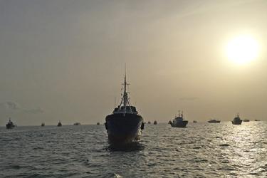 Ghana-ships-at-sea-OLE.jpg